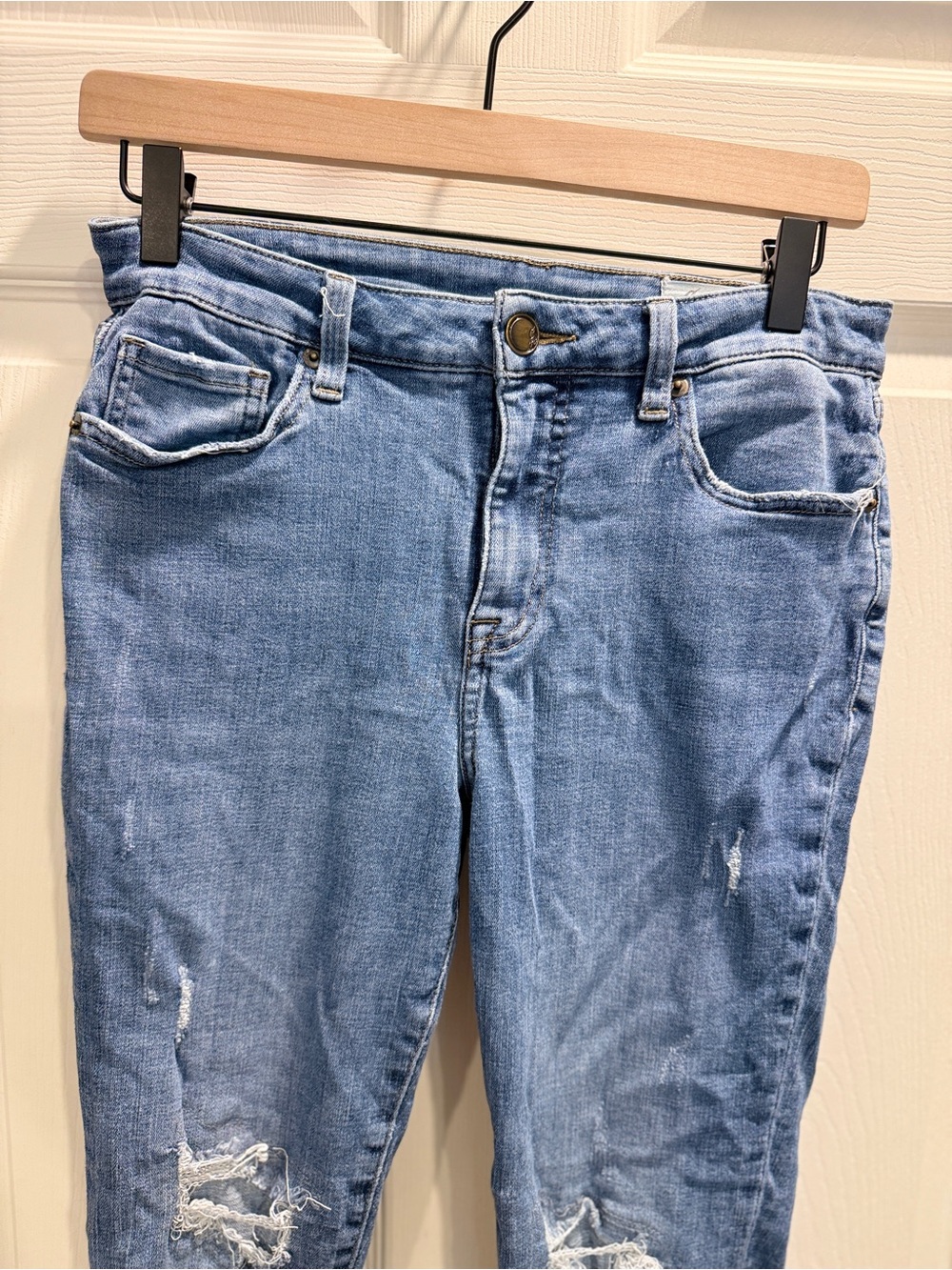 Cosmic Blue Love Distressed Skinny Jeans Women’s Size 28 Medium Wash Denim - Picture 4 of 9